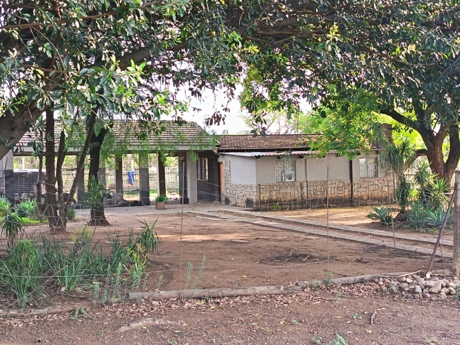 4 Bedroom Property for Sale in Mooinooi North West